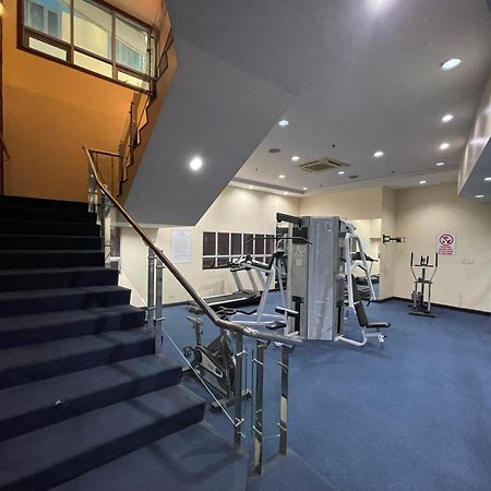 1Br At Pearl Of The Orient Tower In Front Of Us Embassy Leilighet Manila Eksteriør bilde