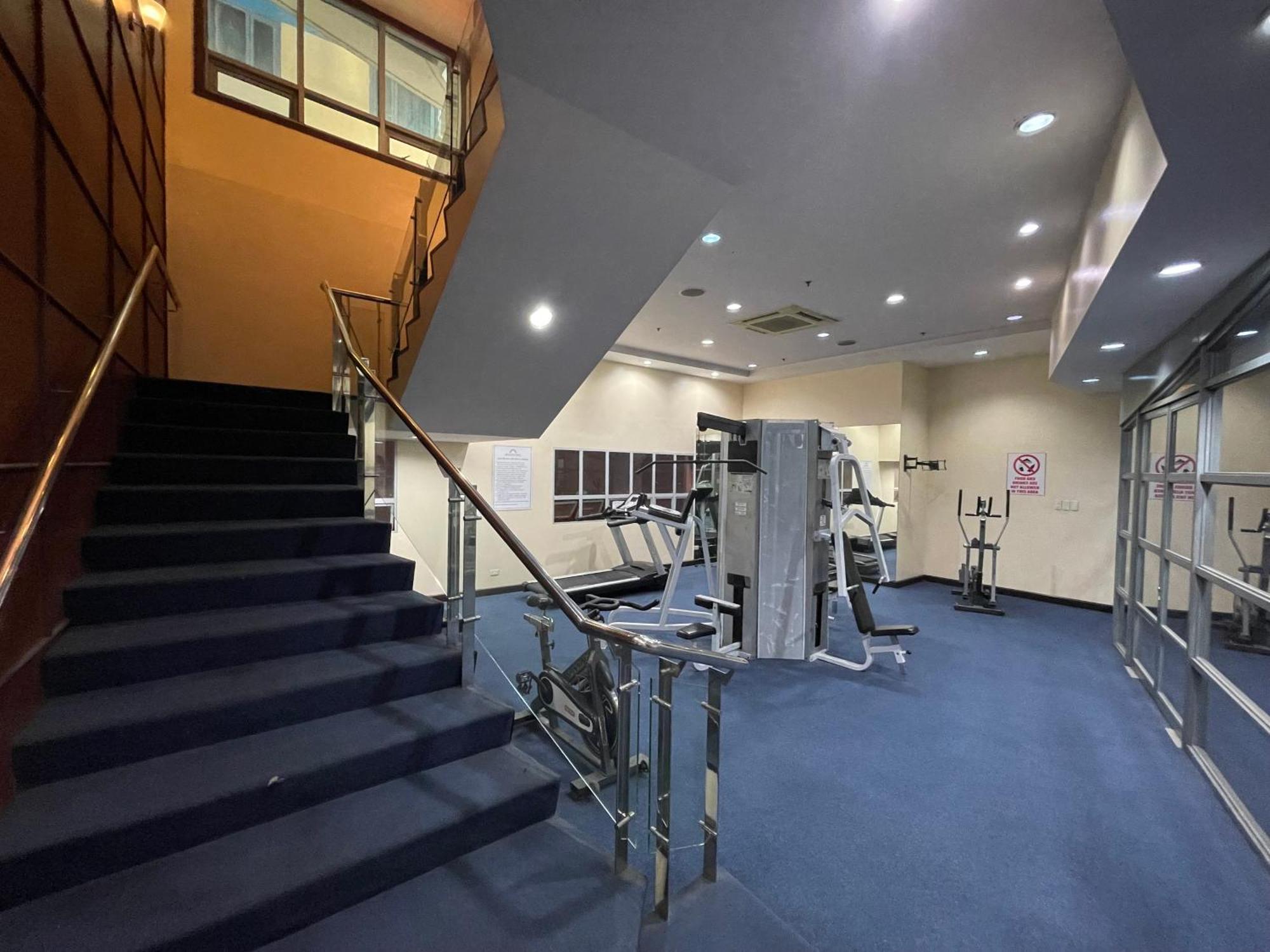 1Br At Pearl Of The Orient Tower In Front Of Us Embassy Leilighet Manila Eksteriør bilde