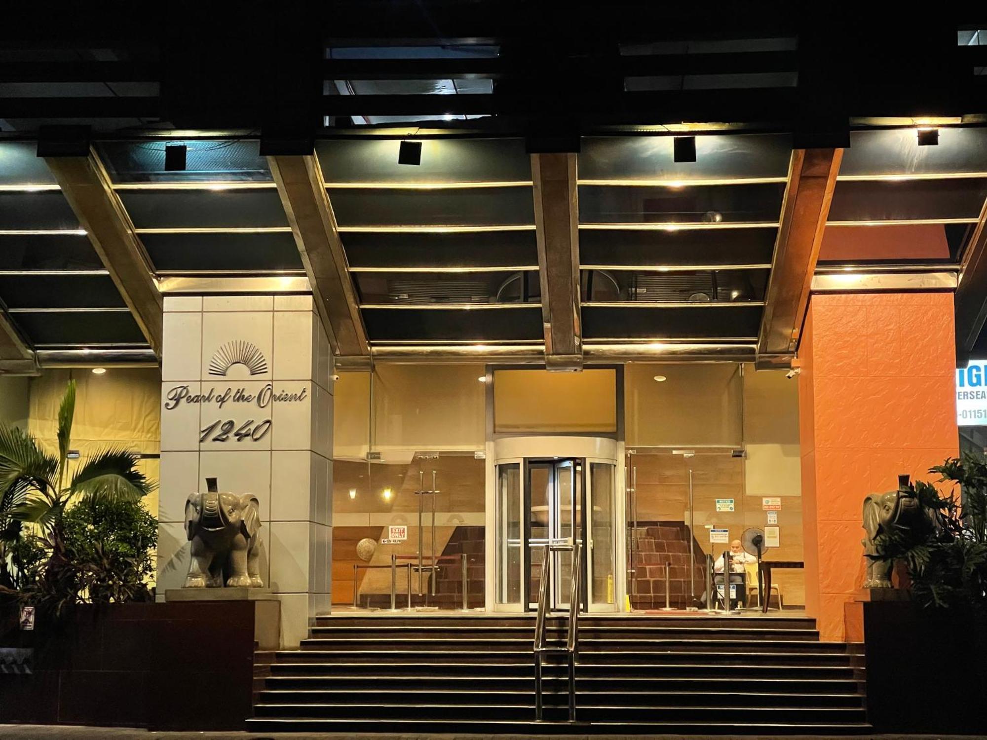 1Br At Pearl Of The Orient Tower In Front Of Us Embassy Leilighet Manila Eksteriør bilde