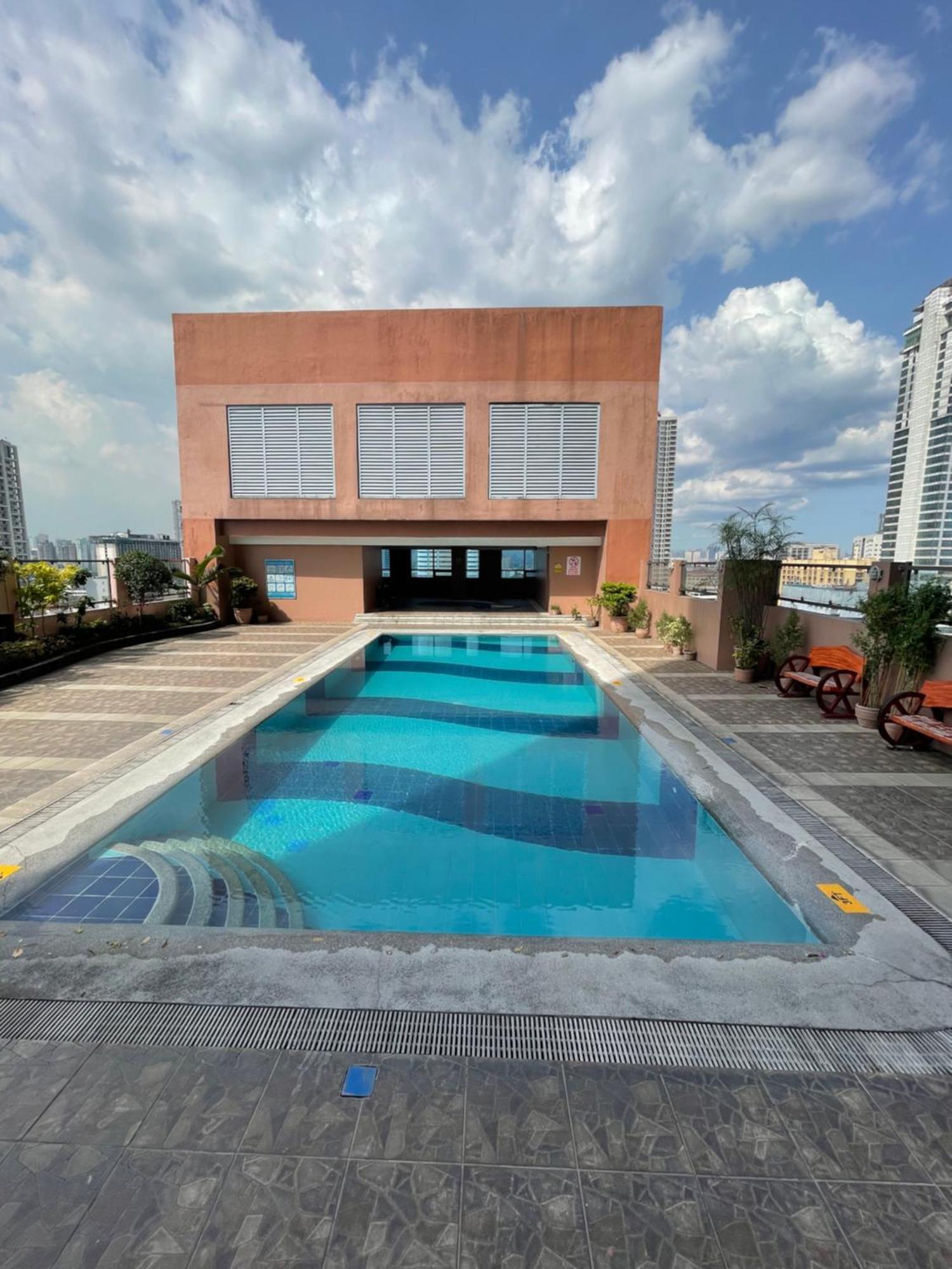 1Br At Pearl Of The Orient Tower In Front Of Us Embassy Leilighet Manila Eksteriør bilde