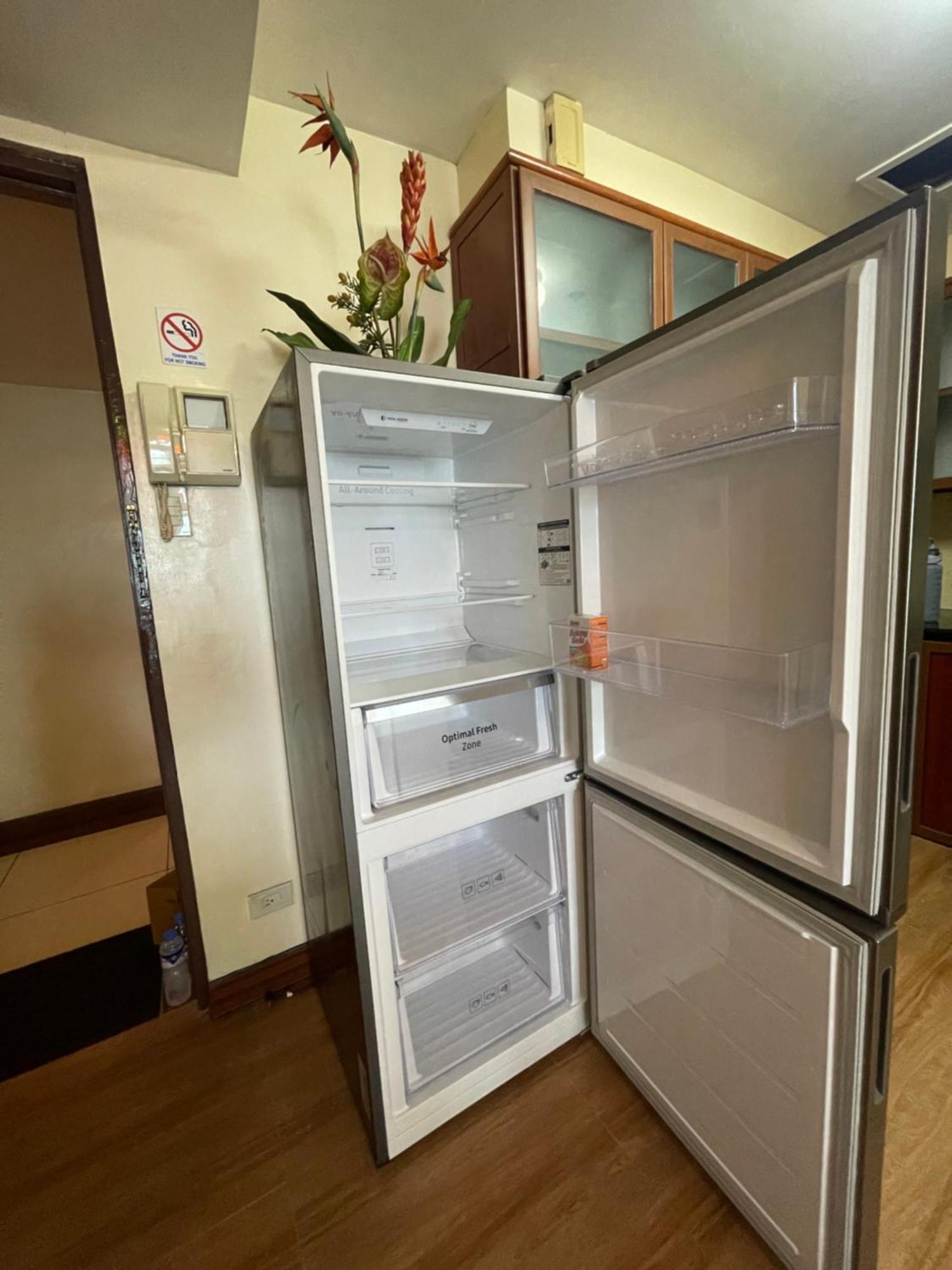1Br At Pearl Of The Orient Tower In Front Of Us Embassy Leilighet Manila Eksteriør bilde